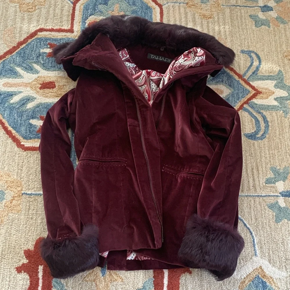 TAHARI Designer Velvet Genuine Fur coat jacket wine red purple M 8 $450 - Picture 12 of 12